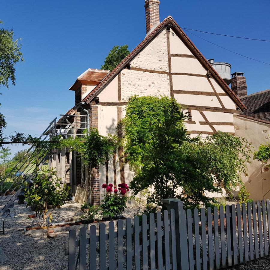 Bed and Breakfast Magnolia54 Louesme Zewnętrze zdjęcie
